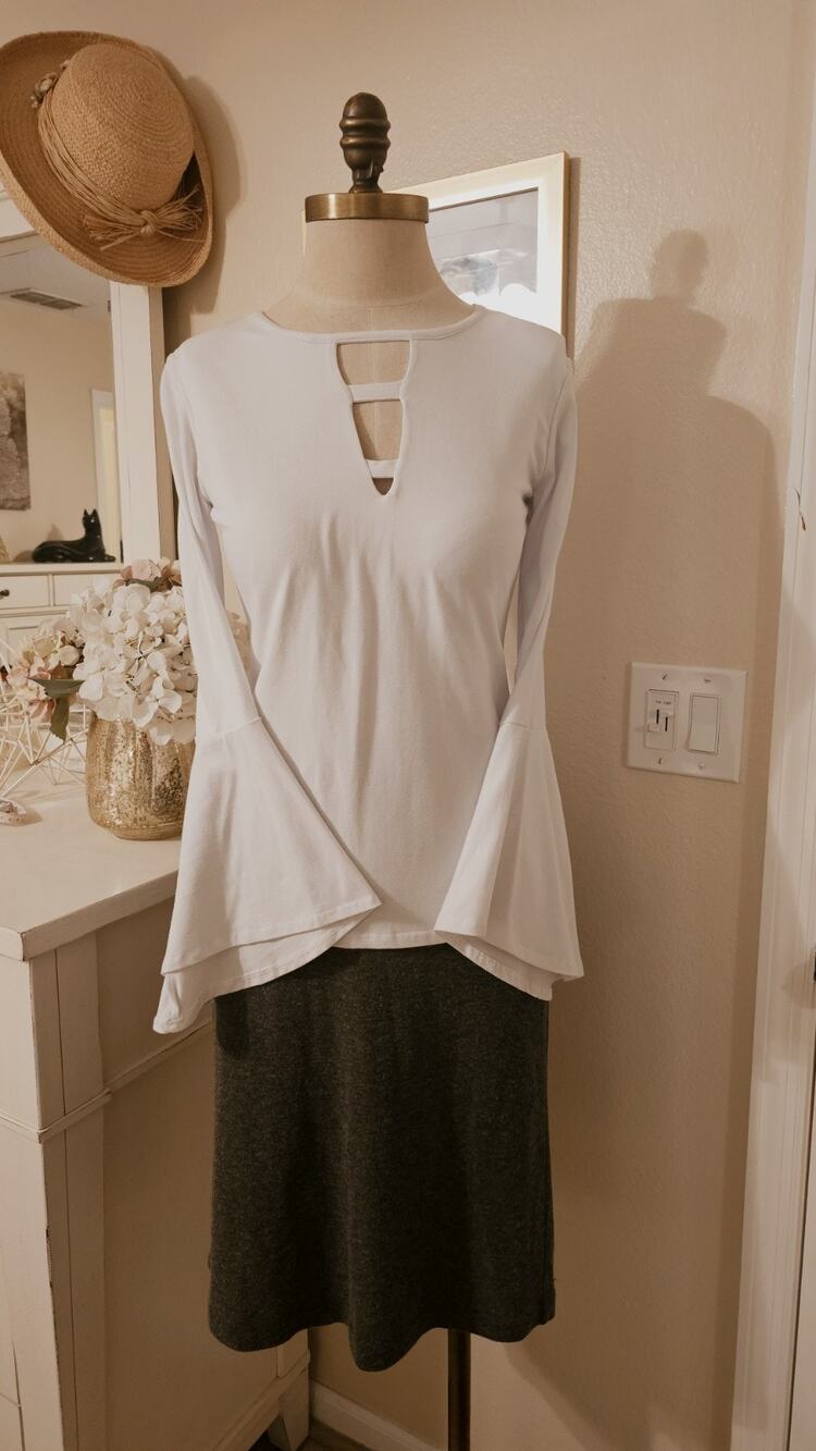 Boston Proper White Stretch Shirt With Bell Sleeves Shelf Bra Sz Small